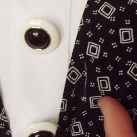 Vintage Romper, 6, Layered Look, Black/White, Buttons, Back zip, Short sleeves - Picture 12 of 13